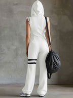 Danielle - Retro Sport-Jumpsuit with Kapuze and Streifen
