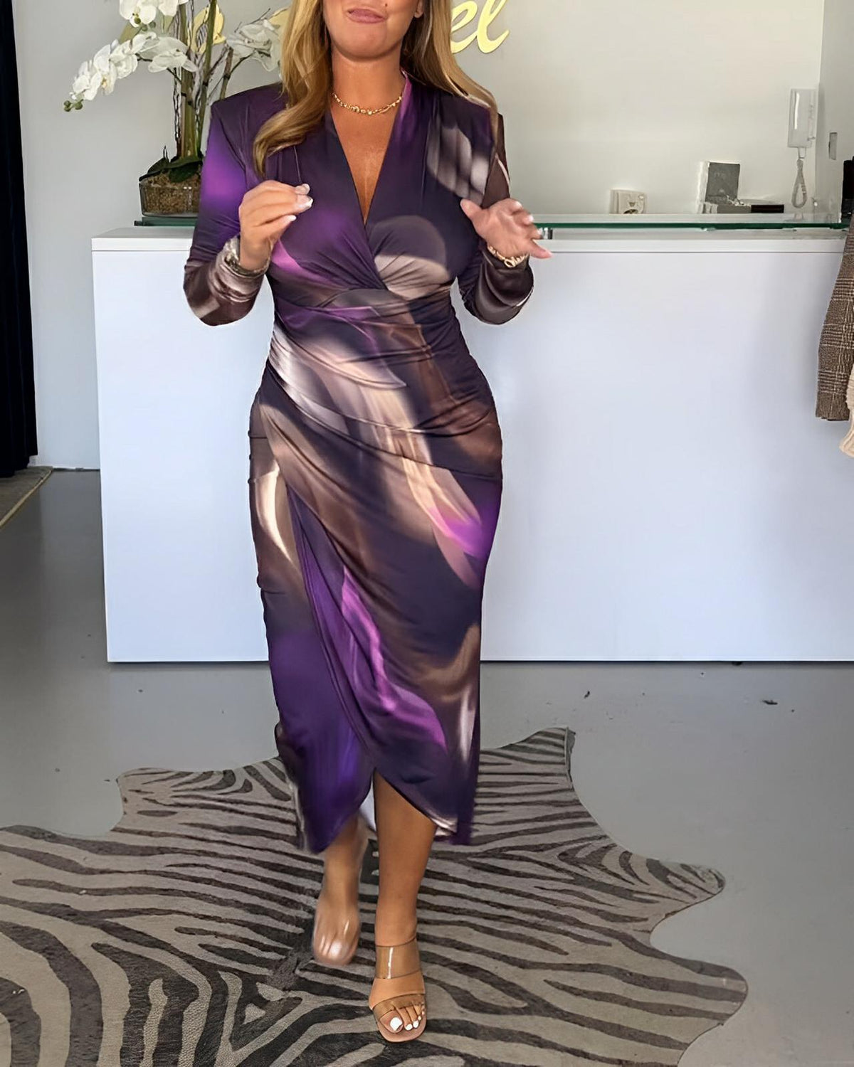 Chic & Effortless – The V-Neck Maxi Every Woman Needs