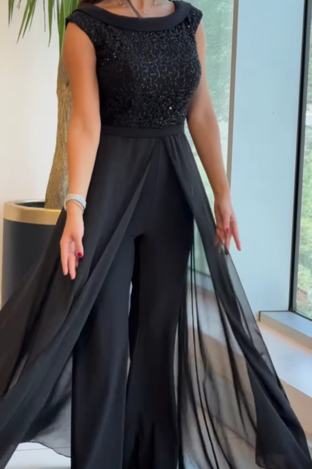 Avalon – Elegantr ärmelloser Jumpsuit