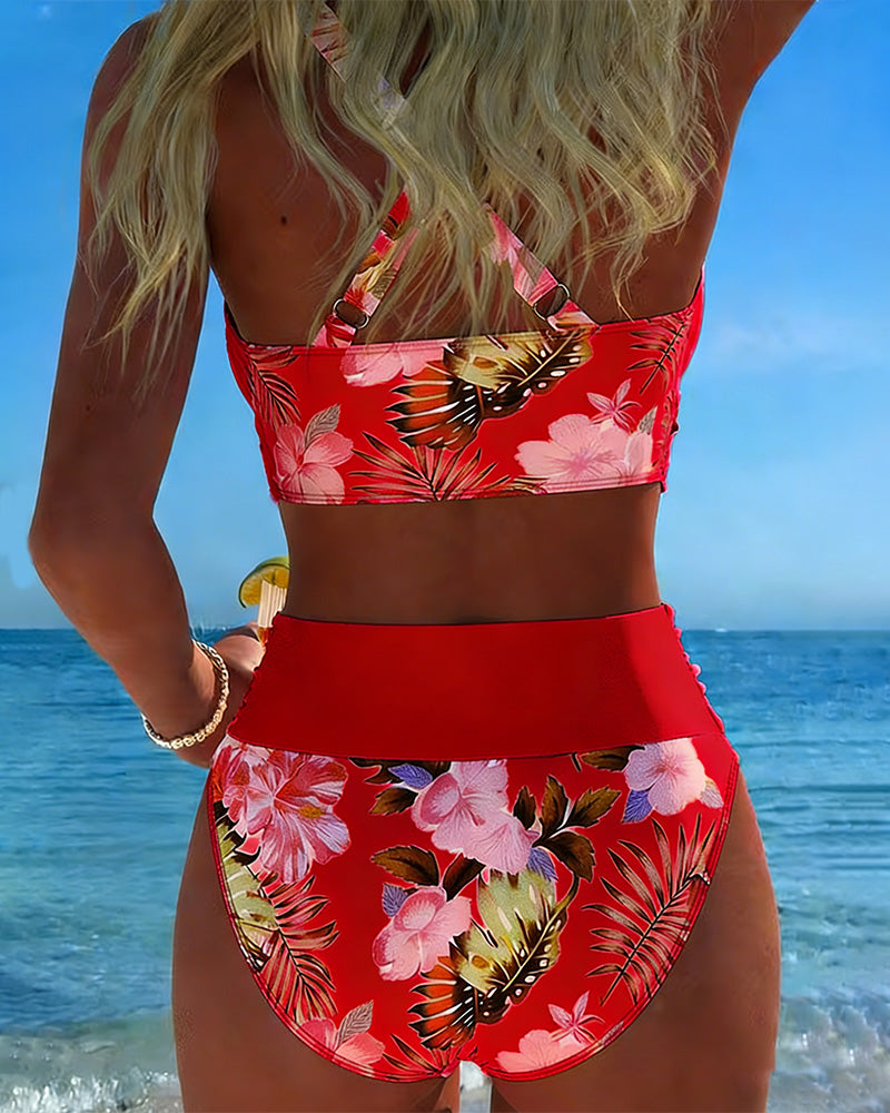 Bikini with kontrastierendem Blumenmuster and Schlitz